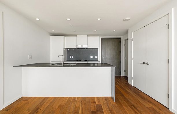 1705 8588 Cornish Street S.W. Marine