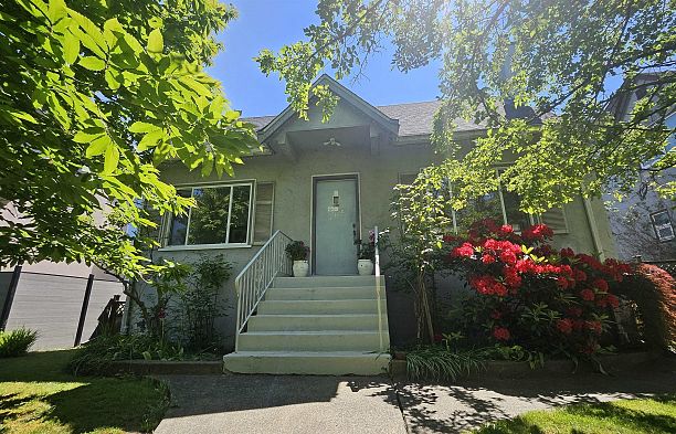 162 W 43rd Avenue Oakridge VW