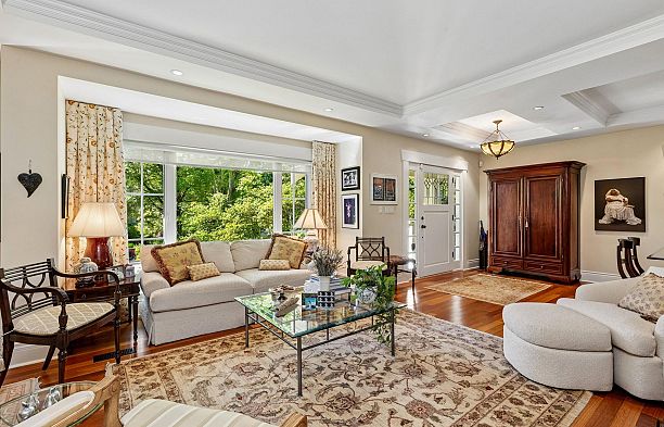 2997 W 38th Avenue Kerrisdale