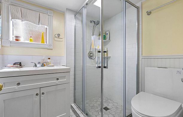 2997 W 38th Avenue Kerrisdale