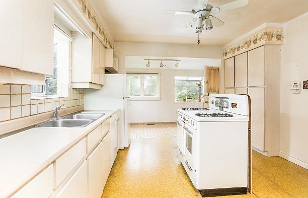 6857 Laburnum Street Kerrisdale