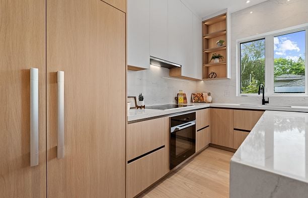 2 3813 W 16th Avenue Point Grey