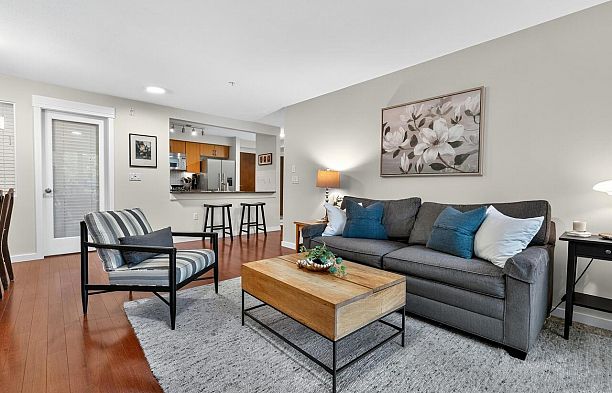 206 2096 W 46th Avenue Kerrisdale