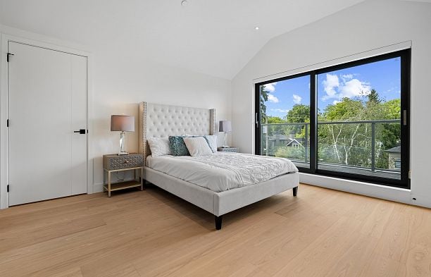 2 3813 W 16th Avenue Point Grey