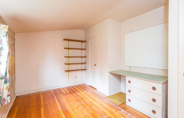 6857 Laburnum Street Kerrisdale