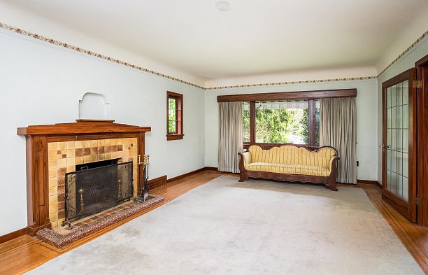 6857 Laburnum Street Kerrisdale