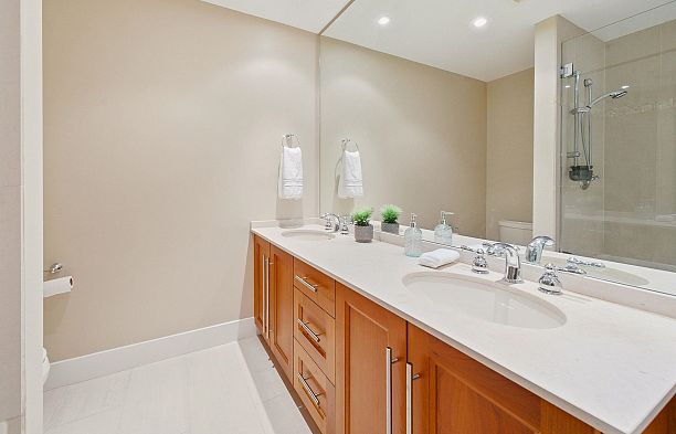 305 4759 Valley Drive Quilchena