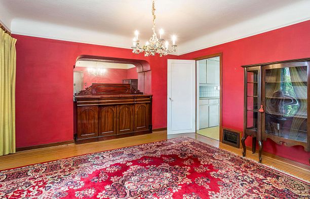 6857 Laburnum Street Kerrisdale