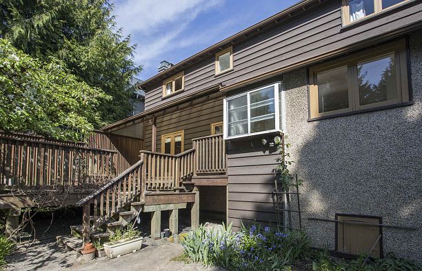 6857 Laburnum Street Kerrisdale