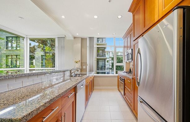 305 4759 Valley Drive Quilchena