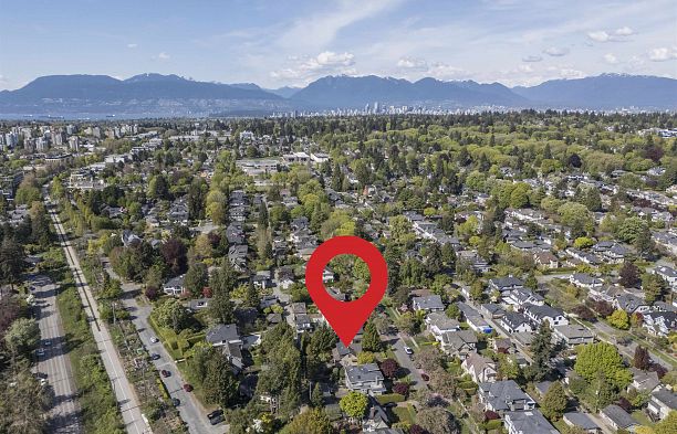 6857 Laburnum Street Kerrisdale