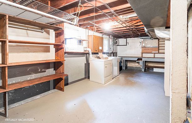 6857 Laburnum Street Kerrisdale