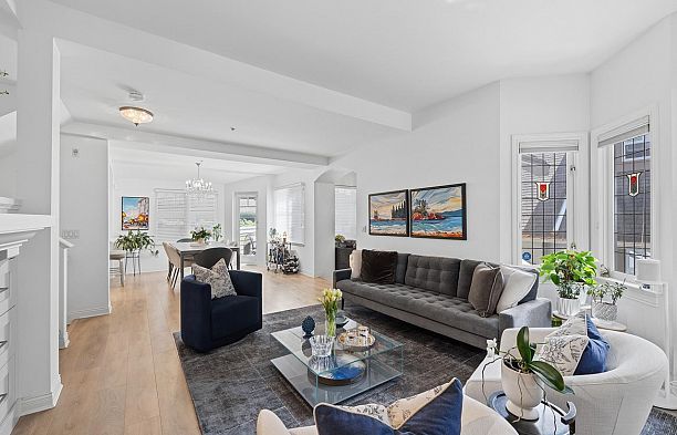 5338 Larch Street Kerrisdale