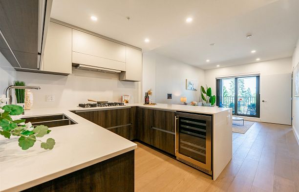 403 2105 W 46th Avenue Kerrisdale