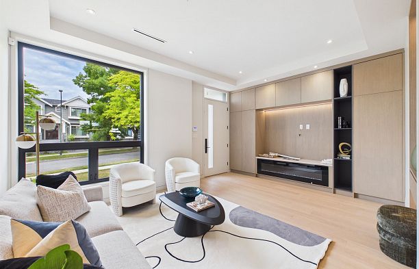 2230 W 21st Avenue Arbutus
