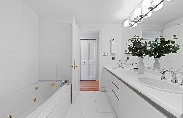 102 2128 W 43rd Avenue Kerrisdale