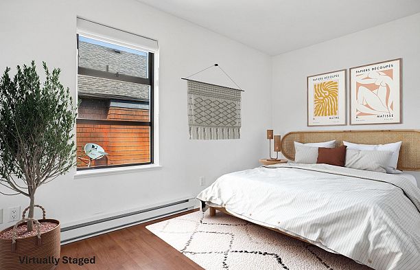 305 2119 Yew Street Kitsilano