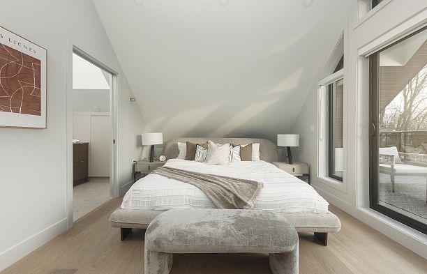 1 2637 W 12th Avenue Kitsilano