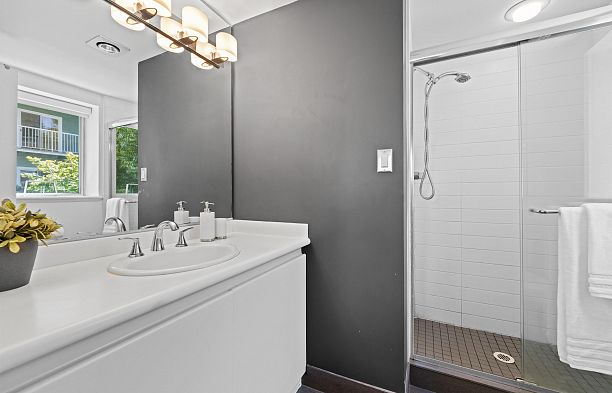 102 2128 W 43rd Avenue Kerrisdale