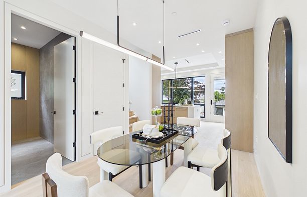 2230 W 21st Avenue Arbutus
