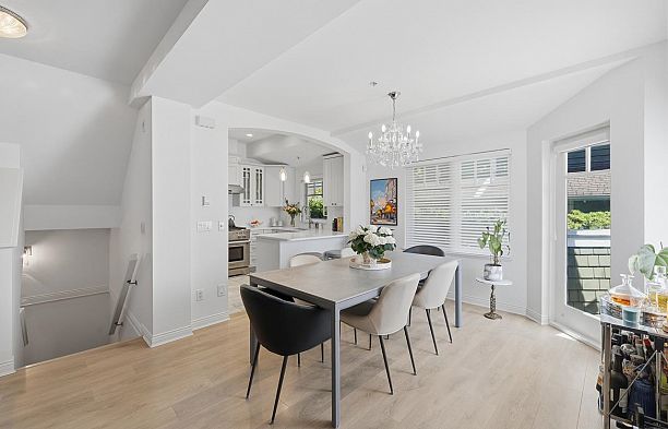 5338 Larch Street Kerrisdale