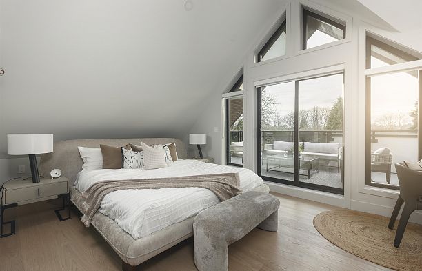 1 2637 W 12th Avenue Kitsilano