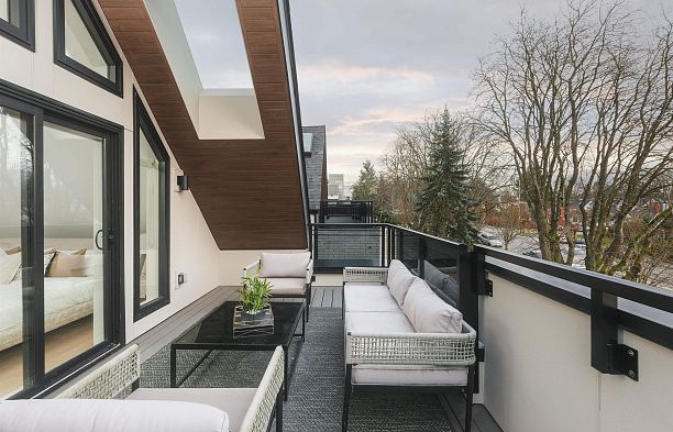 1 2637 W 12th Avenue Kitsilano