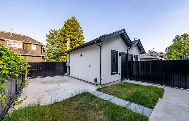 3469 Arbutus Street Arbutus
