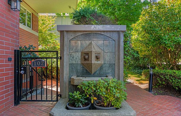 102 2128 W 43rd Avenue Kerrisdale