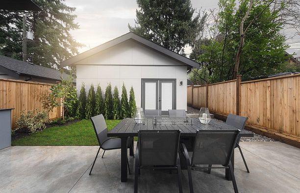 2 2637 W 12th Avenue Kitsilano