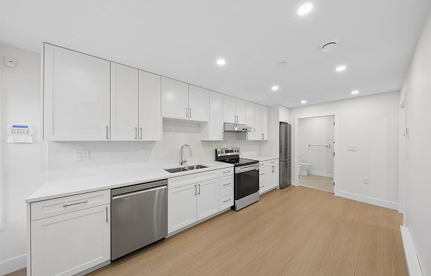 3469 Arbutus Street Arbutus