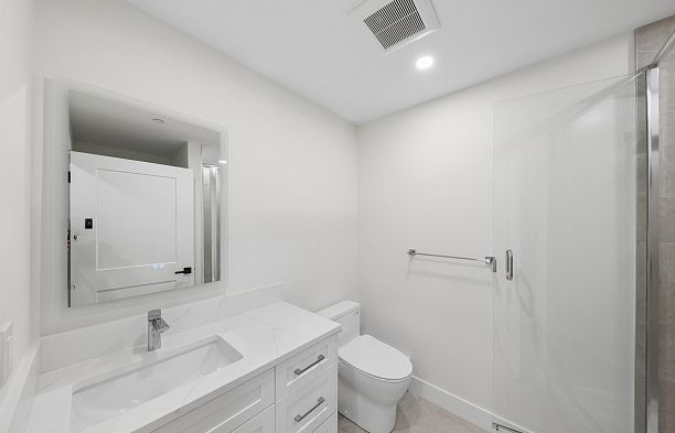 3469 Arbutus Street Arbutus