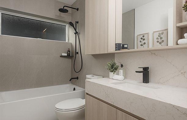 1 2755 W 11th Avenue Kitsilano