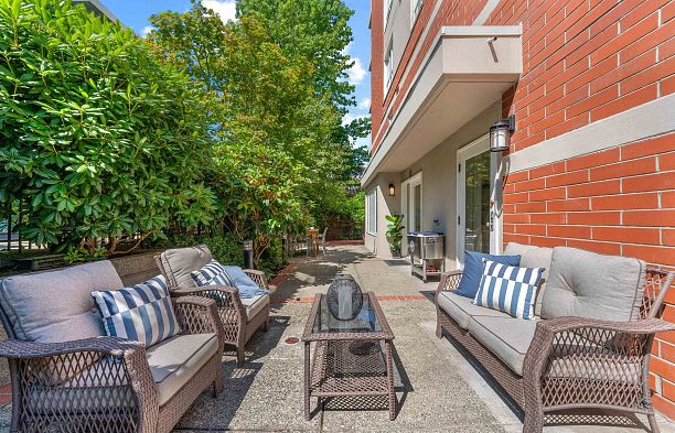 102 2128 W 43rd Avenue Kerrisdale