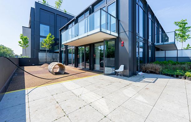 403 2105 W 46th Avenue Kerrisdale