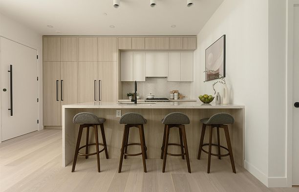 1 2755 W 11th Avenue Kitsilano