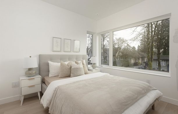 1 2755 W 11th Avenue Kitsilano