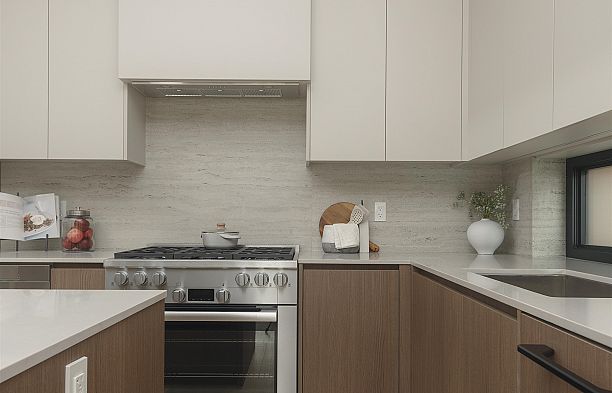 1 2637 W 12th Avenue Kitsilano