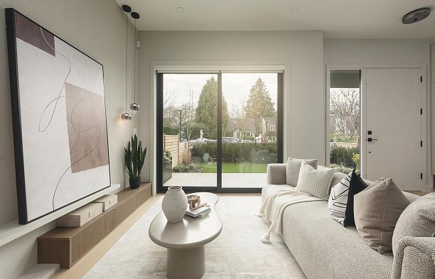 1 2637 W 12th Avenue Kitsilano