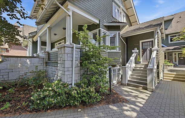 5338 Larch Street Kerrisdale