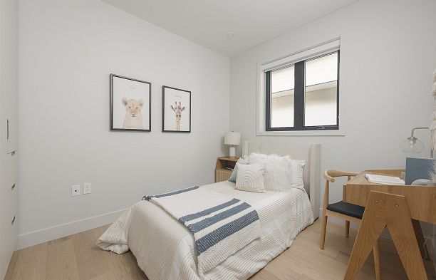1 2637 W 12th Avenue Kitsilano