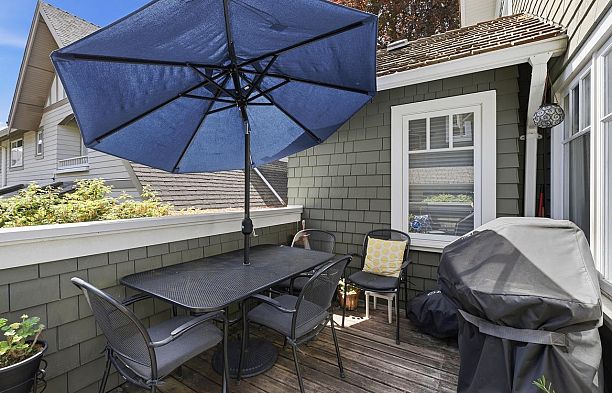 5338 Larch Street Kerrisdale