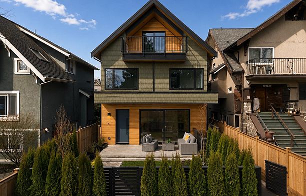 1 2755 W 11th Avenue Kitsilano
