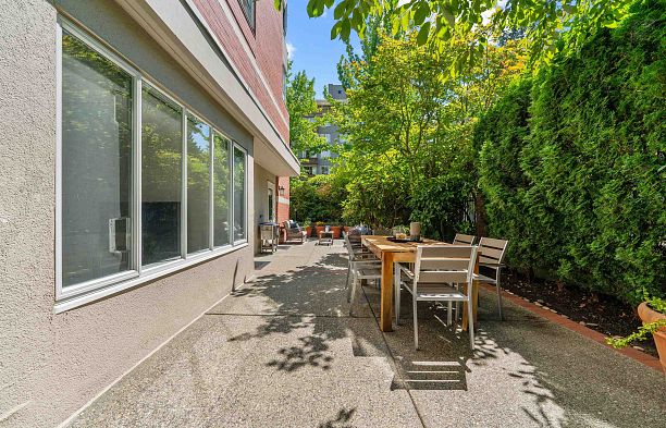 102 2128 W 43rd Avenue Kerrisdale