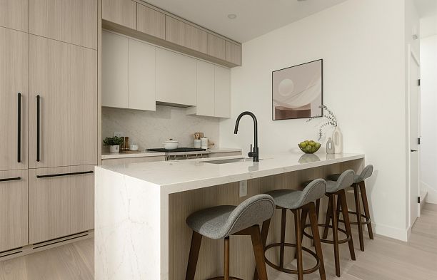 1 2755 W 11th Avenue Kitsilano