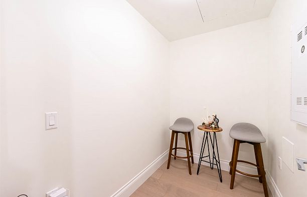 403 2105 W 46th Avenue Kerrisdale