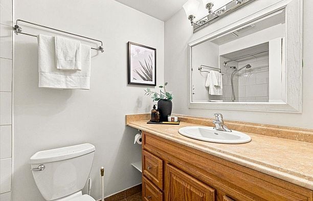 208 3787 W 4th Avenue Point Grey