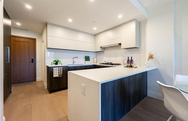 403 2105 W 46th Avenue Kerrisdale