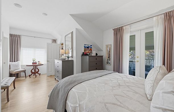 5338 Larch Street Kerrisdale