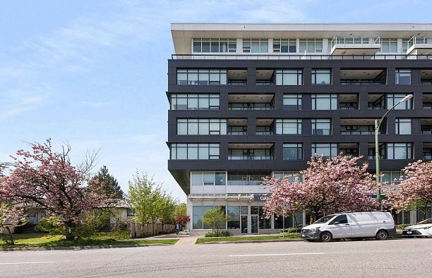 205 6383 Cambie Street Oakridge VW
